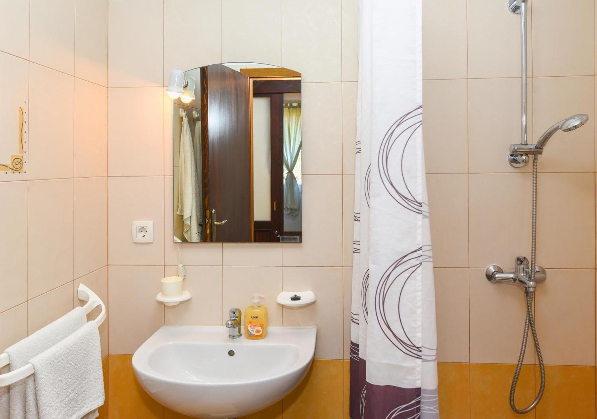 Apartment Bruna 653 ราบัซ ภายนอก รูปภาพ
